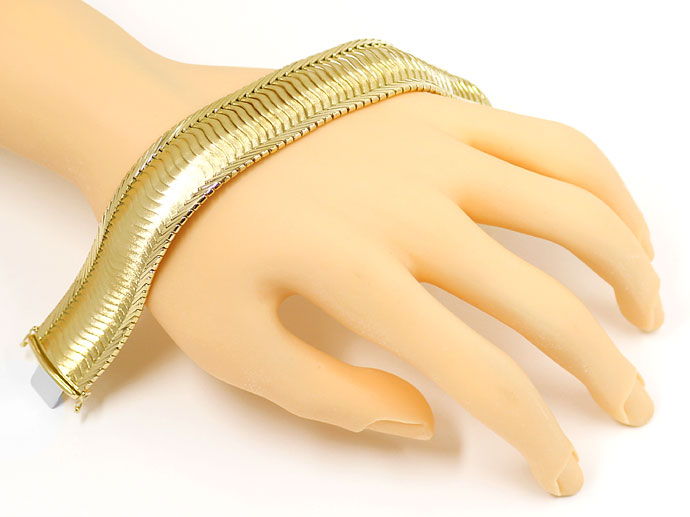 Foto 5 - Gelbgold-Armband Gewelltes Schuppen Muster 20,6mm Breit, K2704